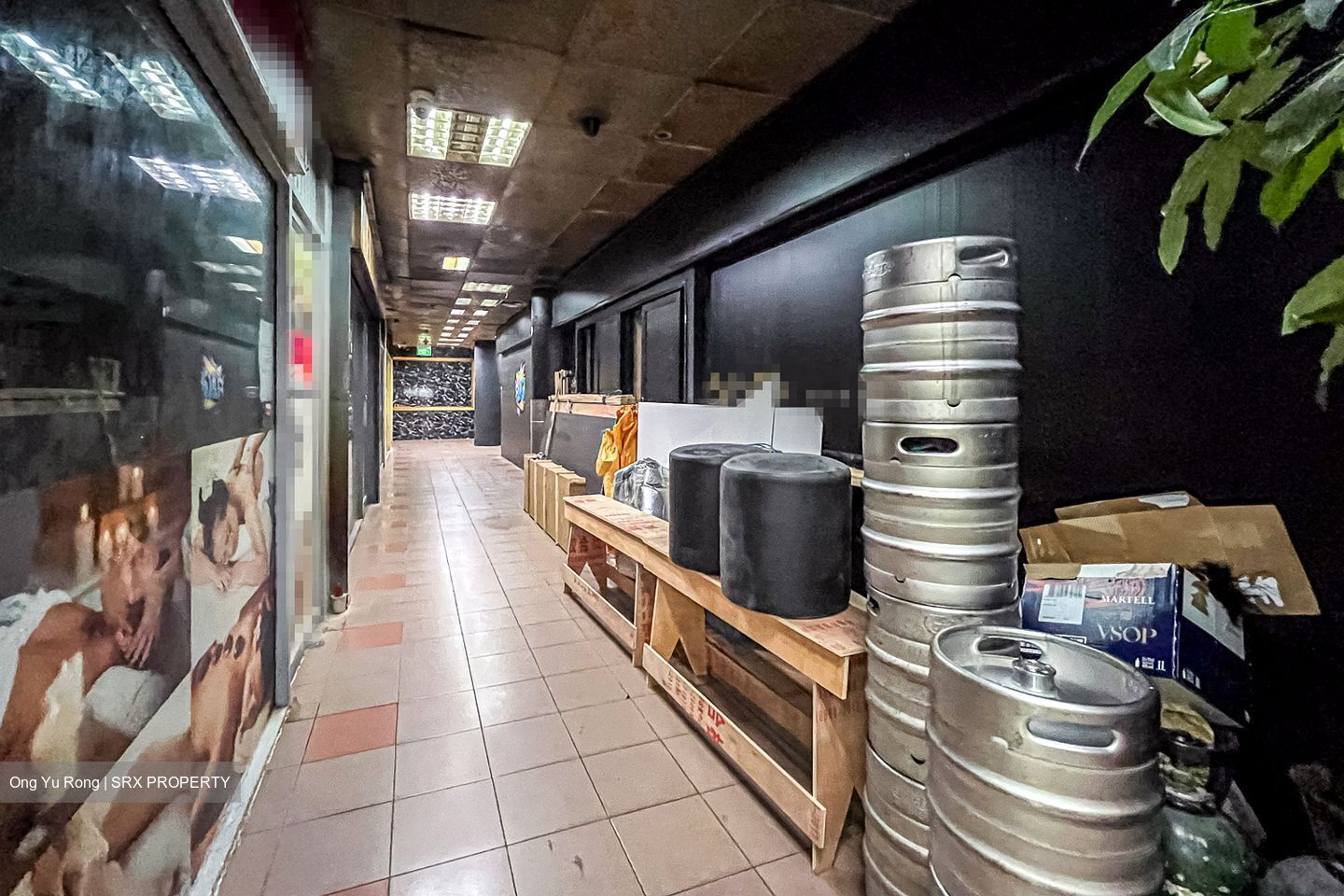 Golden Mile Tower (D7), Retail #472723431